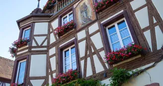 Maison Loewert avec colombage et oriel d'angle Maison Loewert avec colombage et oriel d'angle