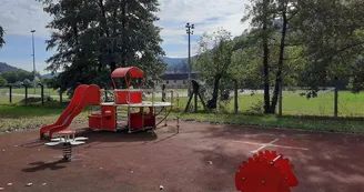 Aire de pique-nique - Parc de l'espace nautique Arc-en-Ciel Aire de pique-nique - Parc de l'espace nautique Arc-en-Ciel