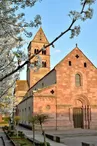 L'église romane Saint-Pierre et Paul